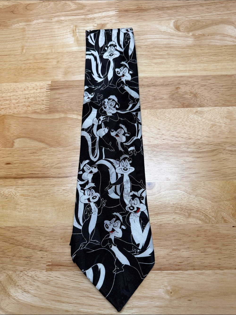 Warner Bros. Looney Tunes Pepe le Pew Black and White Cartoon Tie